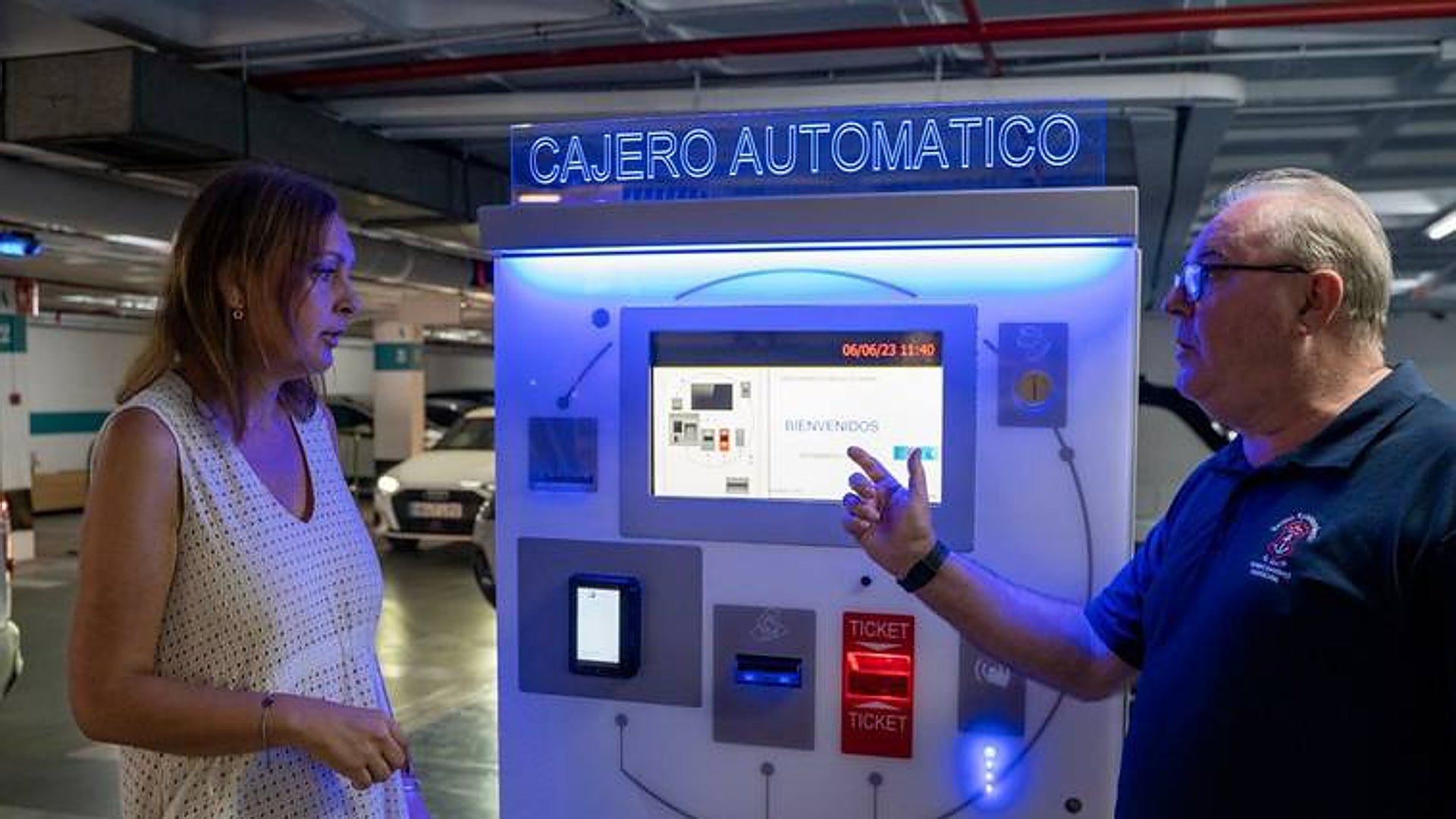 Improved access to Nerja’s Balcón de Europa car park Sur in English